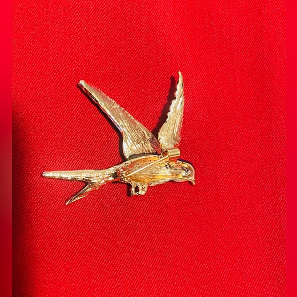 Created Brooch Fashion Pin Gift Women Girls Brooch Pin Little Swallow Bridal - Picture 3 of 4